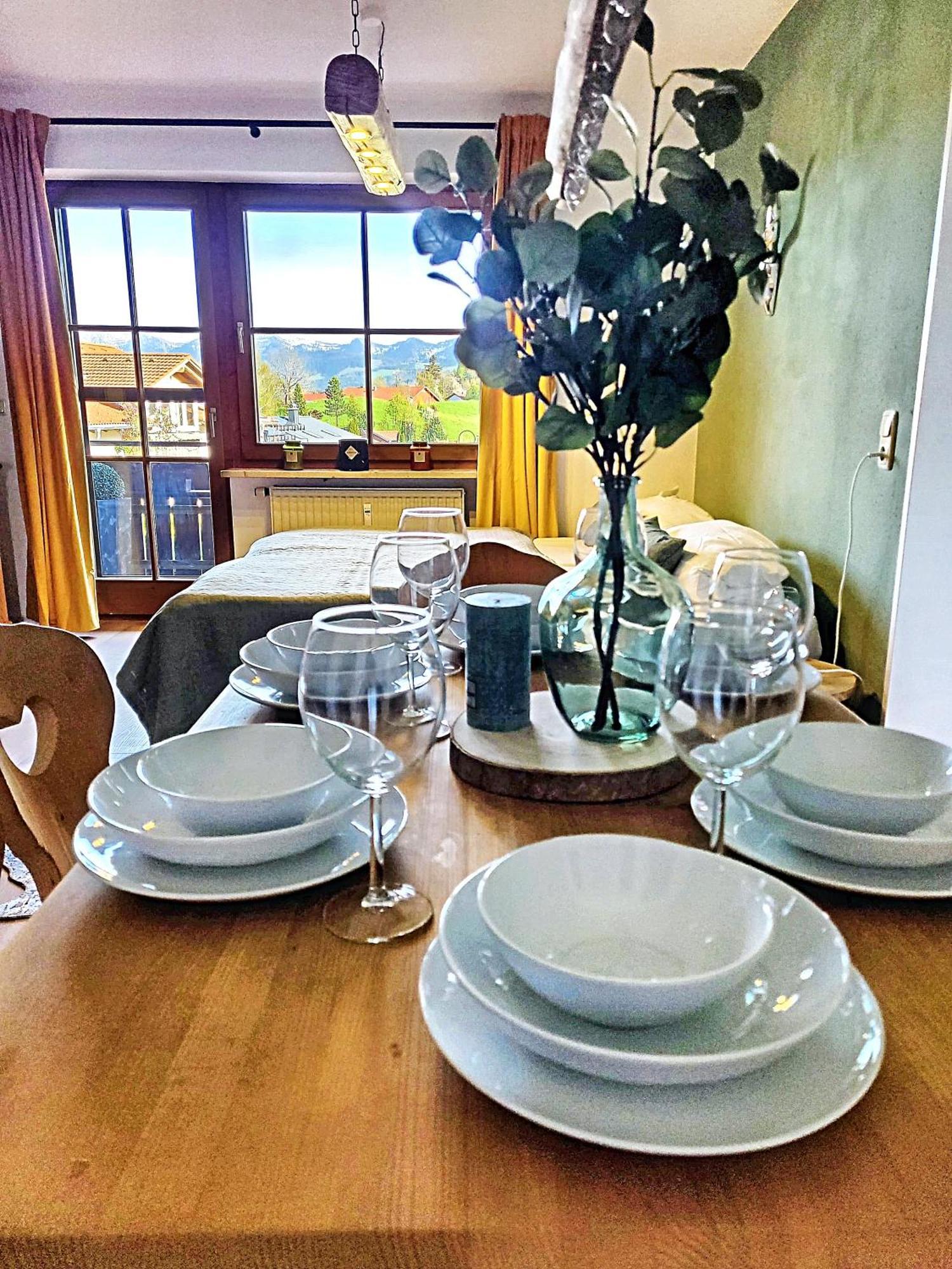 Lindners Hideaways - Bergnest Lodge - Bergblick Fewo 6 Pers Balkon Garten Hund Ski Unterkunft Luftkurort Oberreute Naehe Buchenegger Wasserfaelle Eistobel Bodensee Ngoại thất bức ảnh