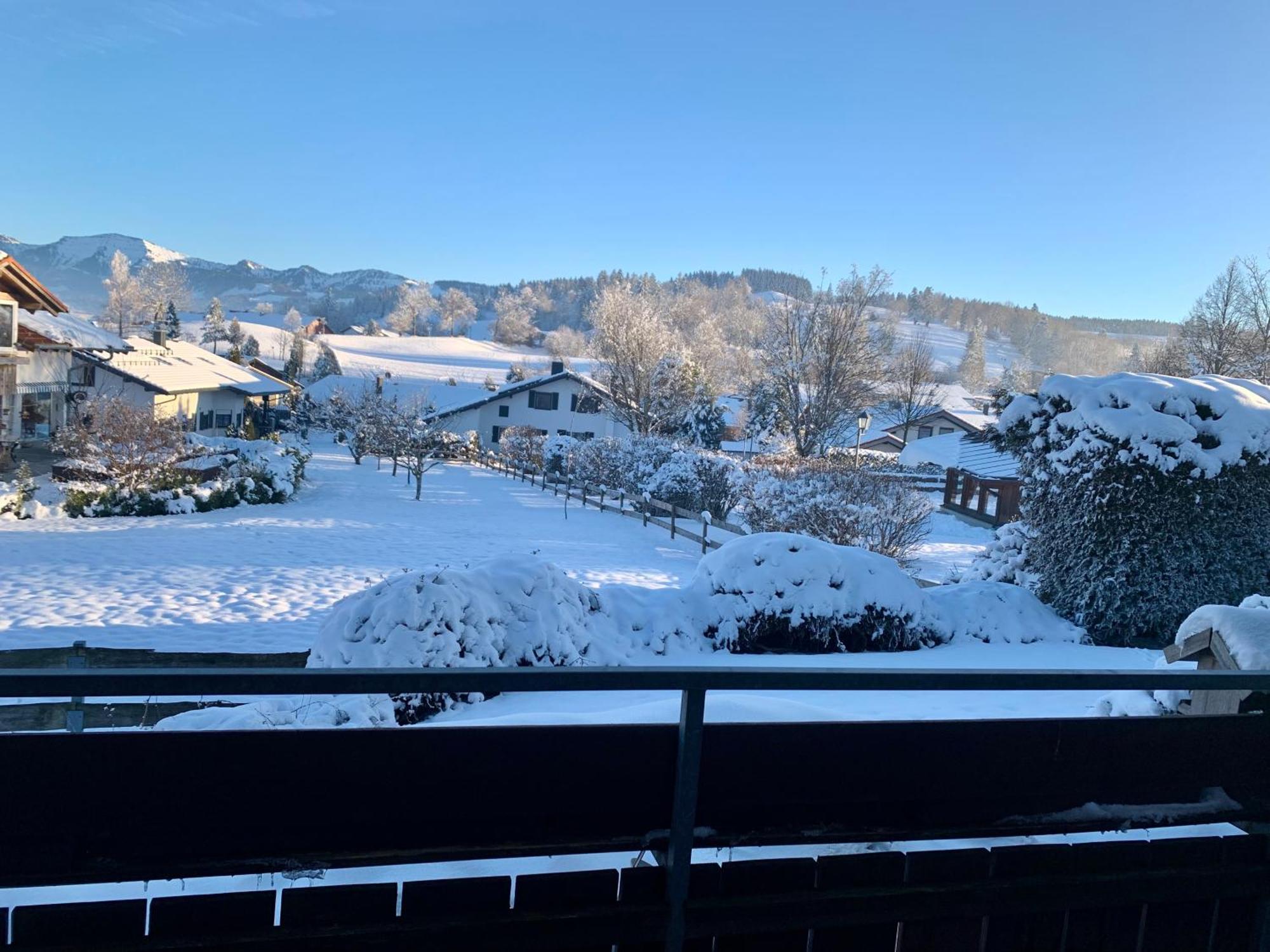 Lindners Hideaways - Bergnest Lodge - Bergblick Fewo 6 Pers Balkon Garten Hund Ski Unterkunft Luftkurort Oberreute Naehe Buchenegger Wasserfaelle Eistobel Bodensee Ngoại thất bức ảnh